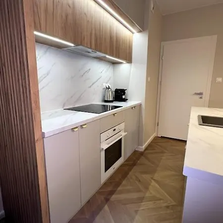 Stalowa 27 Otel Varşova